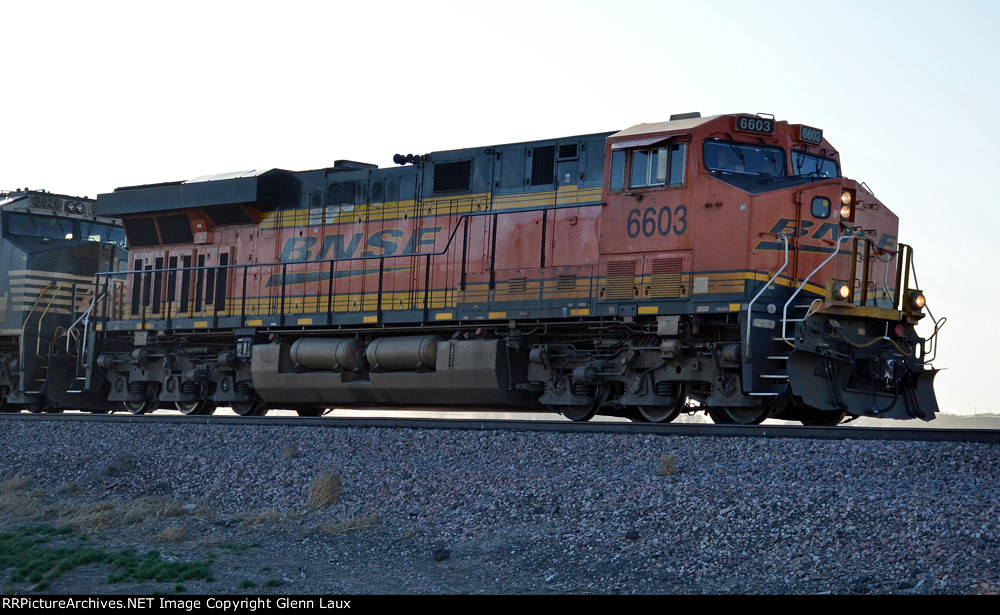 BNSF 6603